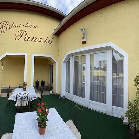 Kiskut Liget Pension Győr Eksteriør billede